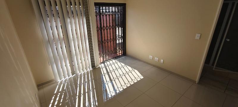 To Let 2 Bedroom Property for Rent in Die Bult North West
